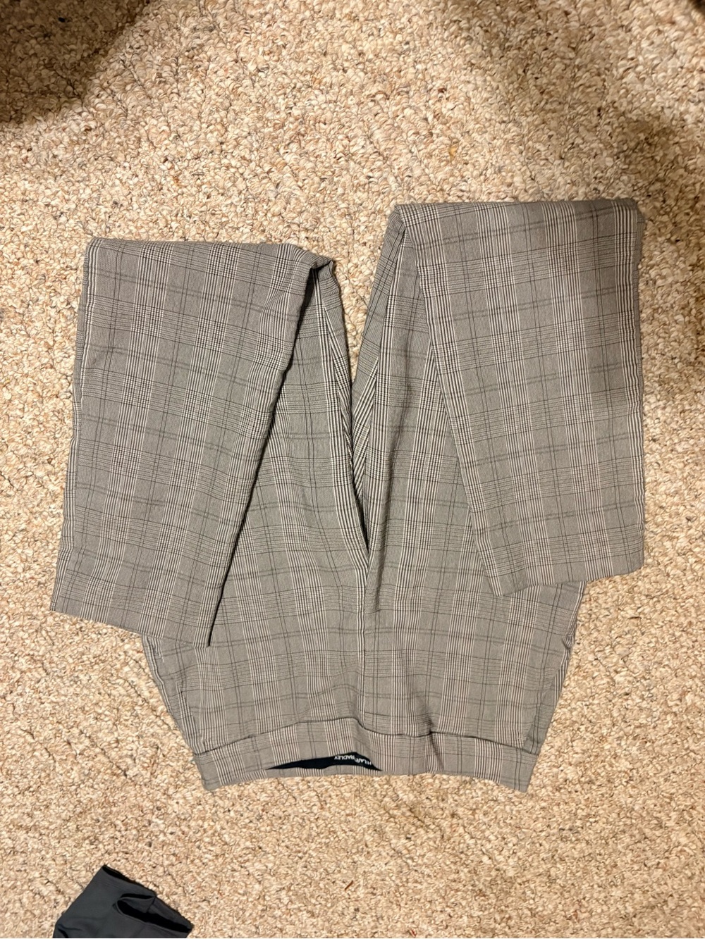 Hilary Radley Men's Plaid Dress Pants in Light Gray